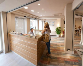  Hostal Loimar  Торре Дель Мар